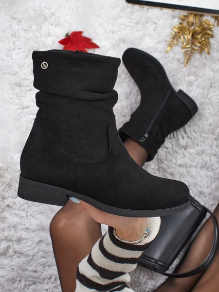 Visoki ženski gležnarji iz eko semiša Norvia