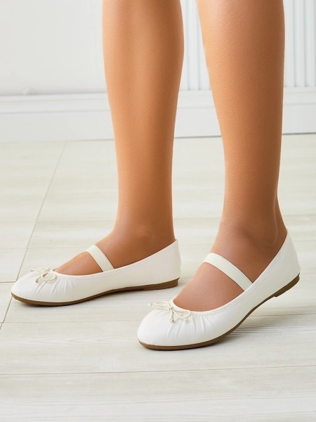 Royalfashion Dámske baleríny s mašľou a elastickým pásom Evsal