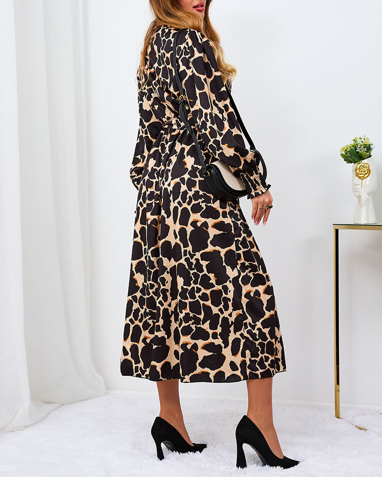 Royalfashion Béžové dámske maxi šaty s leopardím vzorom