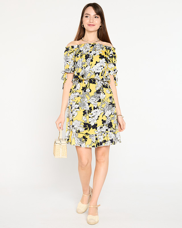 Žlté krátke dámske kvetinové šaty- Oblečenie