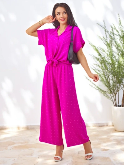 Royalfashion Dámska súprava s viazanou košou s krátkym rukávom a rozšírenými nohavicami so rhinestones