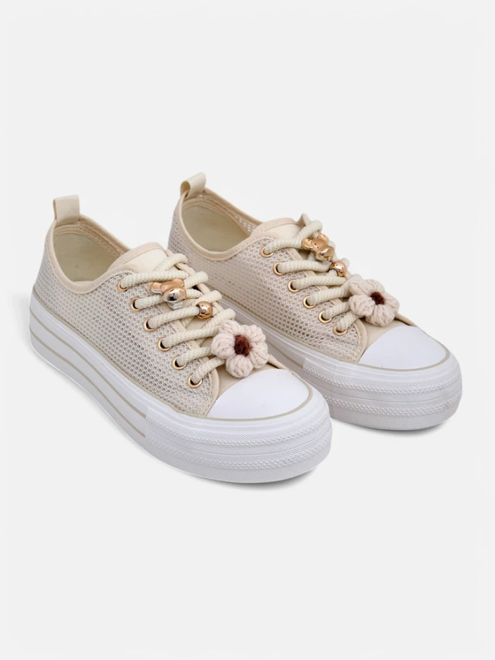 Royalfashion Dámske perforované sneakers s ozdobami Osdo