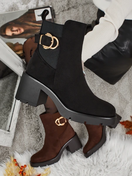 Ženski gležnarji iz eko semiša s peto Solenya