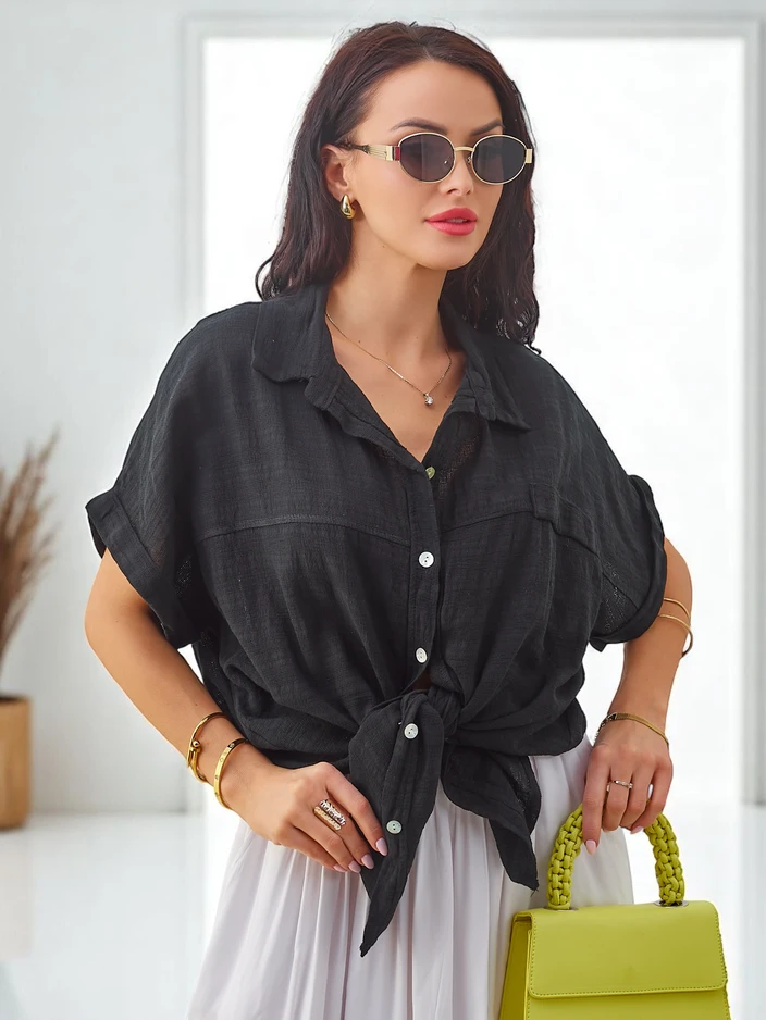 Royalfashion Dámska bavlnená košeľa s embosovaním a krátkymi rukávmi