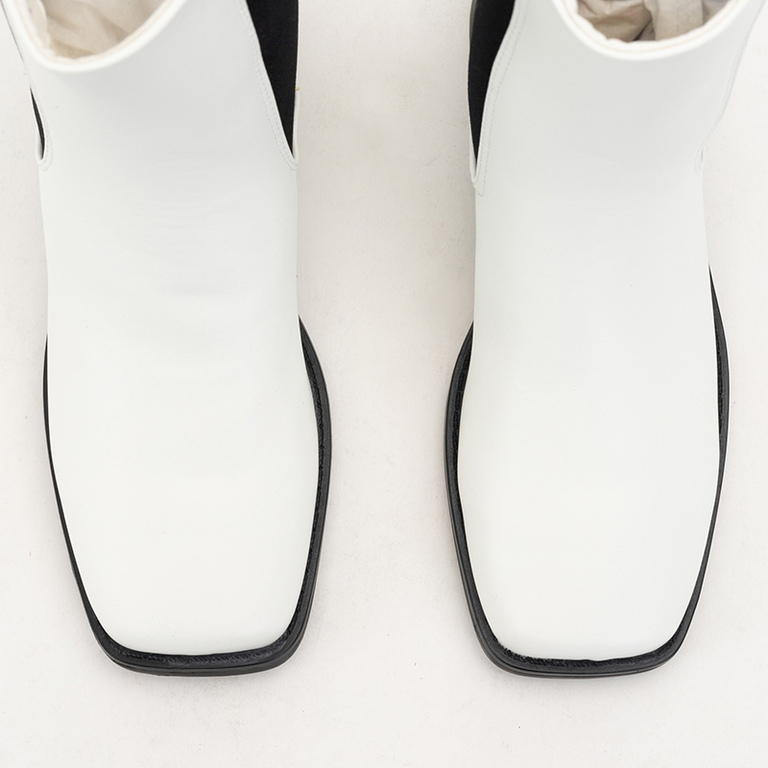 Dámske biele čižmy so štvorcovou špičkou Pyroqe - Obuv