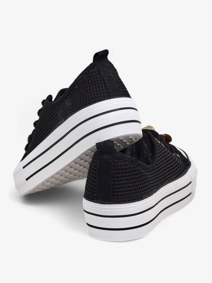 Royalfashion Dámske perforované tenisky s dekoráciami Osdo