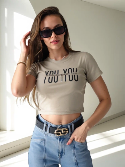 Royalfashion Dámsky bavlnený crop top s nápisom