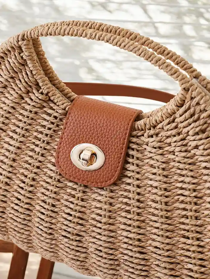 Royalfashion Malá prútená kabelka typu kufrík