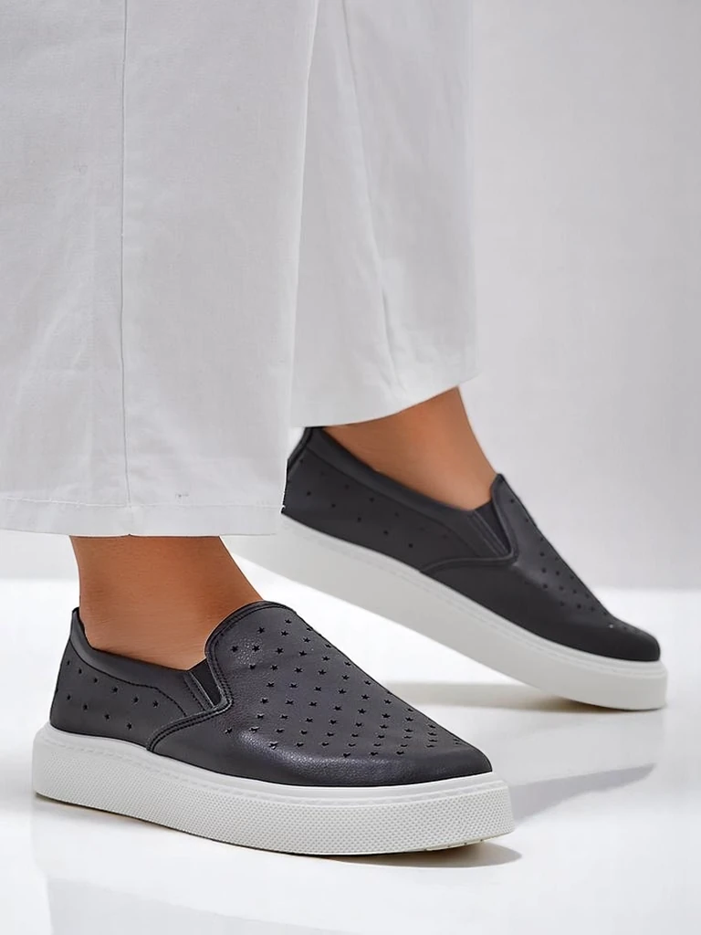 Royalfashion Precháňajúce dámske slip-on topánky Emayla
