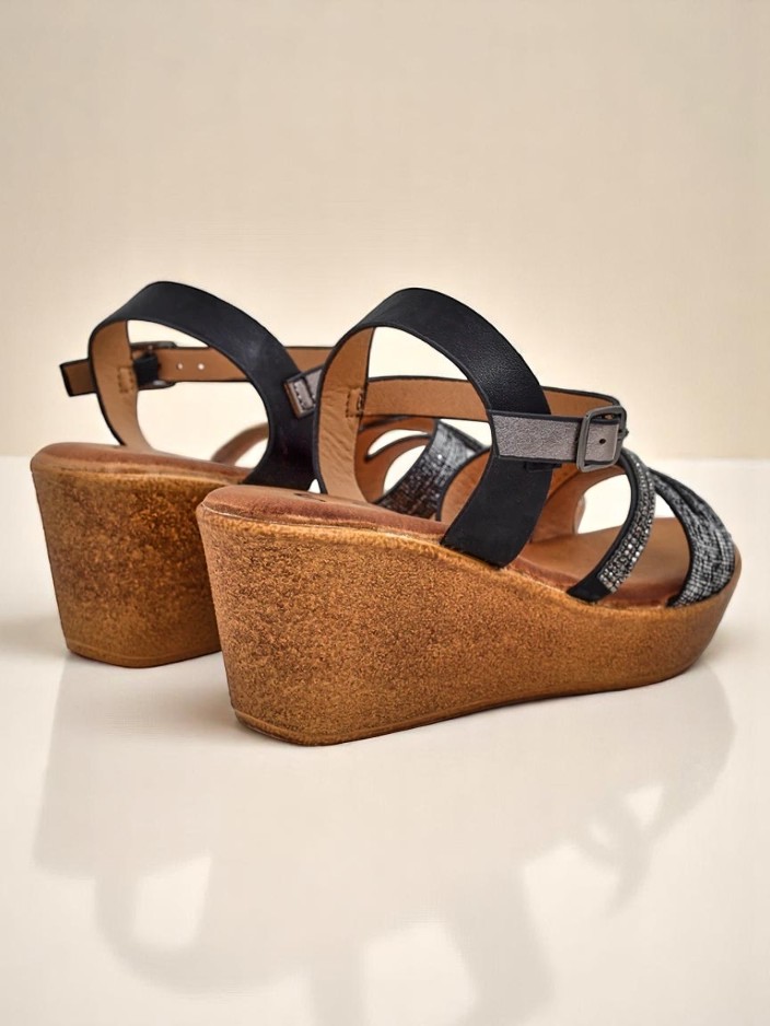 Royalfashion dámske sandále na klinovom opätku s kamienkami a trblietaním Eclat