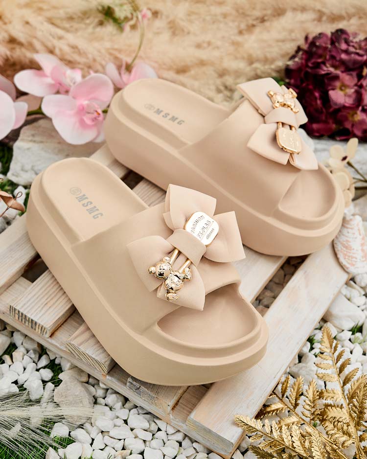 Royalfashion Dámske gumené žabky s ozdobnou mašľou Apis