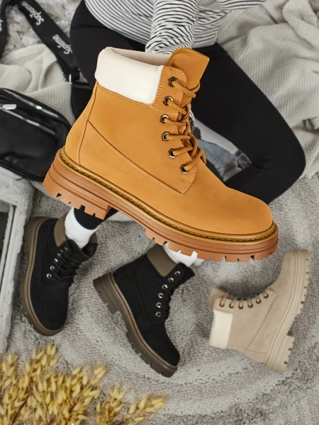 Ženski gležnarji Avienne