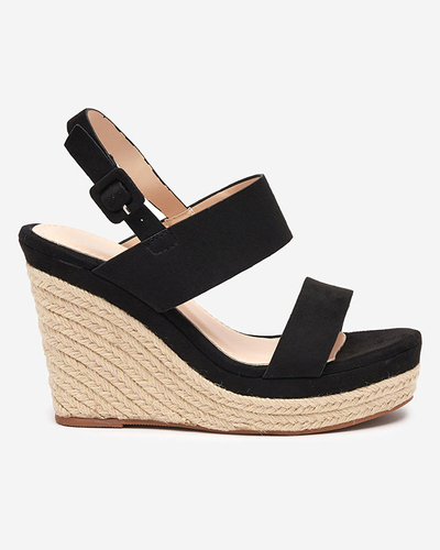 OUTLET Čierne dámske sandále na kline Netika - Obuv