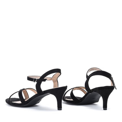 Czarne sandały na niskiej szpilce Severina - Obuwie