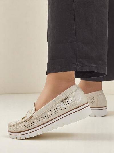 Royalfashion Dámske perforované mokasíny Elissas