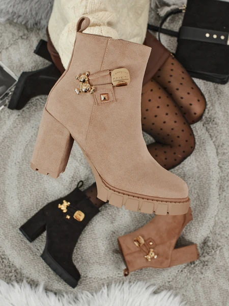 Ženski gležnarji Bearr iz eko semiša s peto