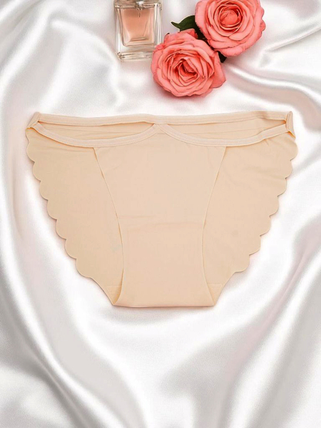 Royalfashion Dámske nohavičky s laserovým vyrezávaním a ozdobnými pásikmi Edge Chic