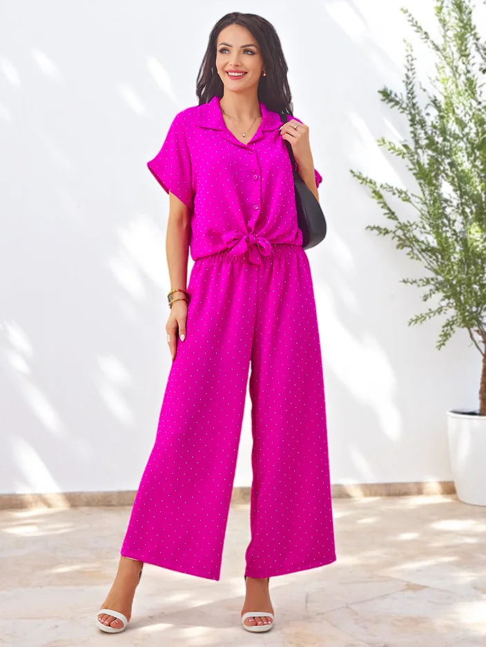 Royalfashion Dámska súprava s viazanou košou s krátkym rukávom a rozšírenými nohavicami so rhinestones