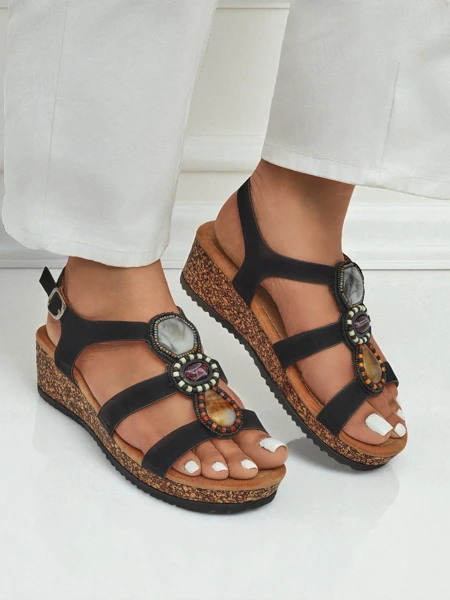 Royalfashion Dámske sandále na klinovom podpätku s kamienkami Grace Shine