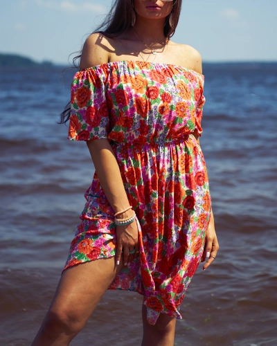 Royalfashion Dámske kvetinové mini šaty a'la hiszpanka v červenej farbe