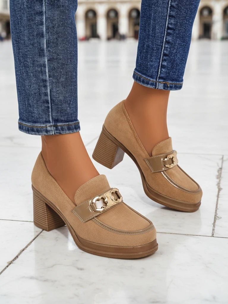 Ženski Loafers Perseida – svetlo rjavi semiš s peto elegantni