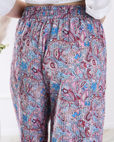 Ecru || ružová || Svetloružová