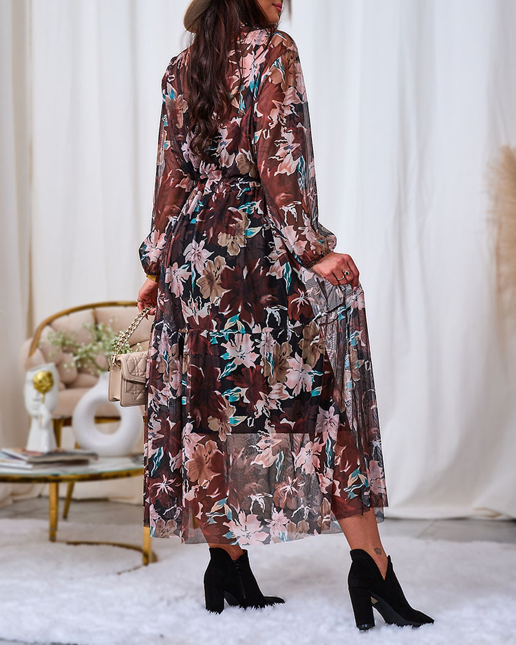 Royalfashion Tmavohnedé sieťované kvetované maxi šaty